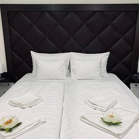 Hotel Lotus Hermina-major Eksteriør billede