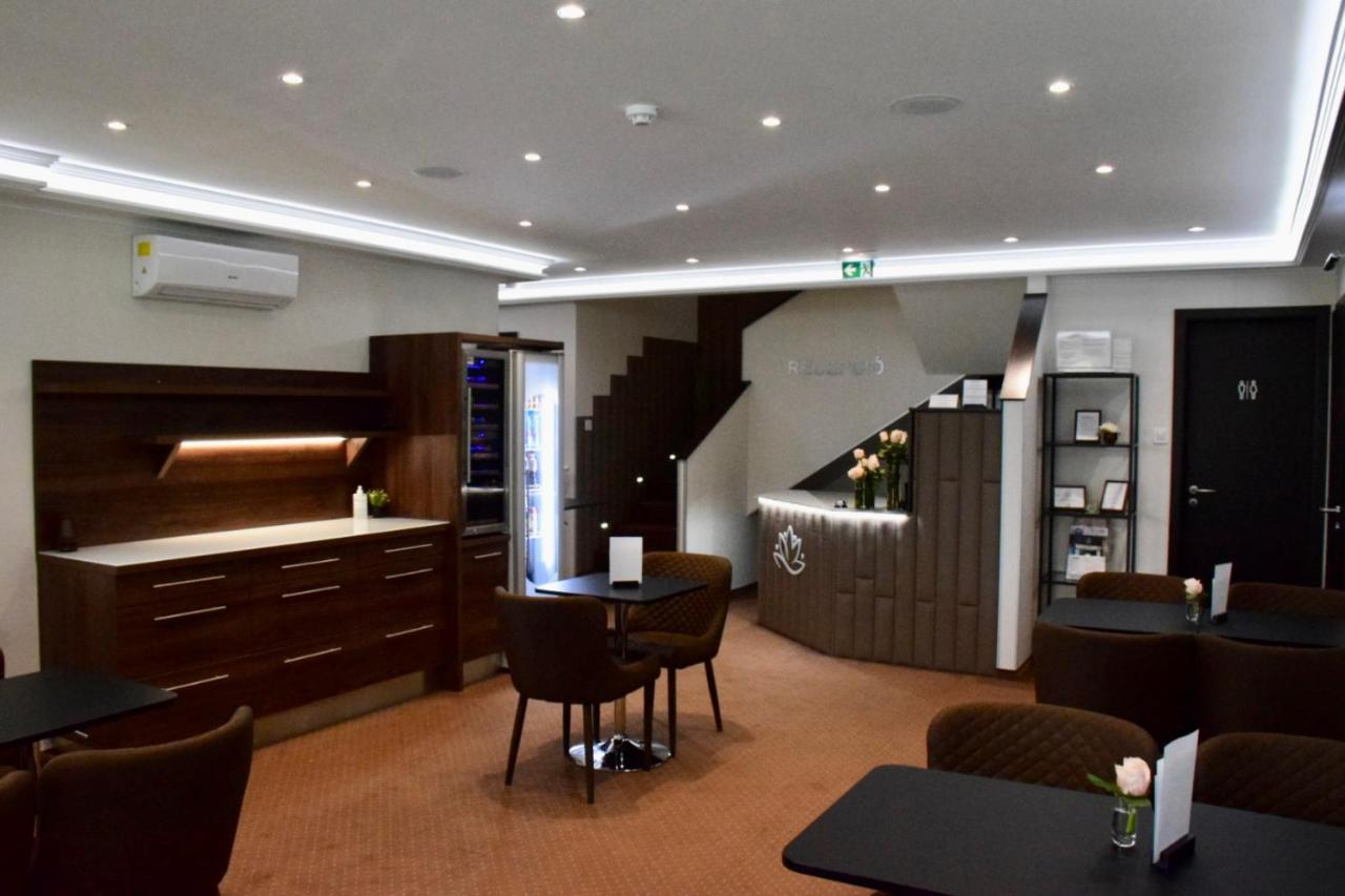 Hotel Lotus Hermina-major Eksteriør billede
