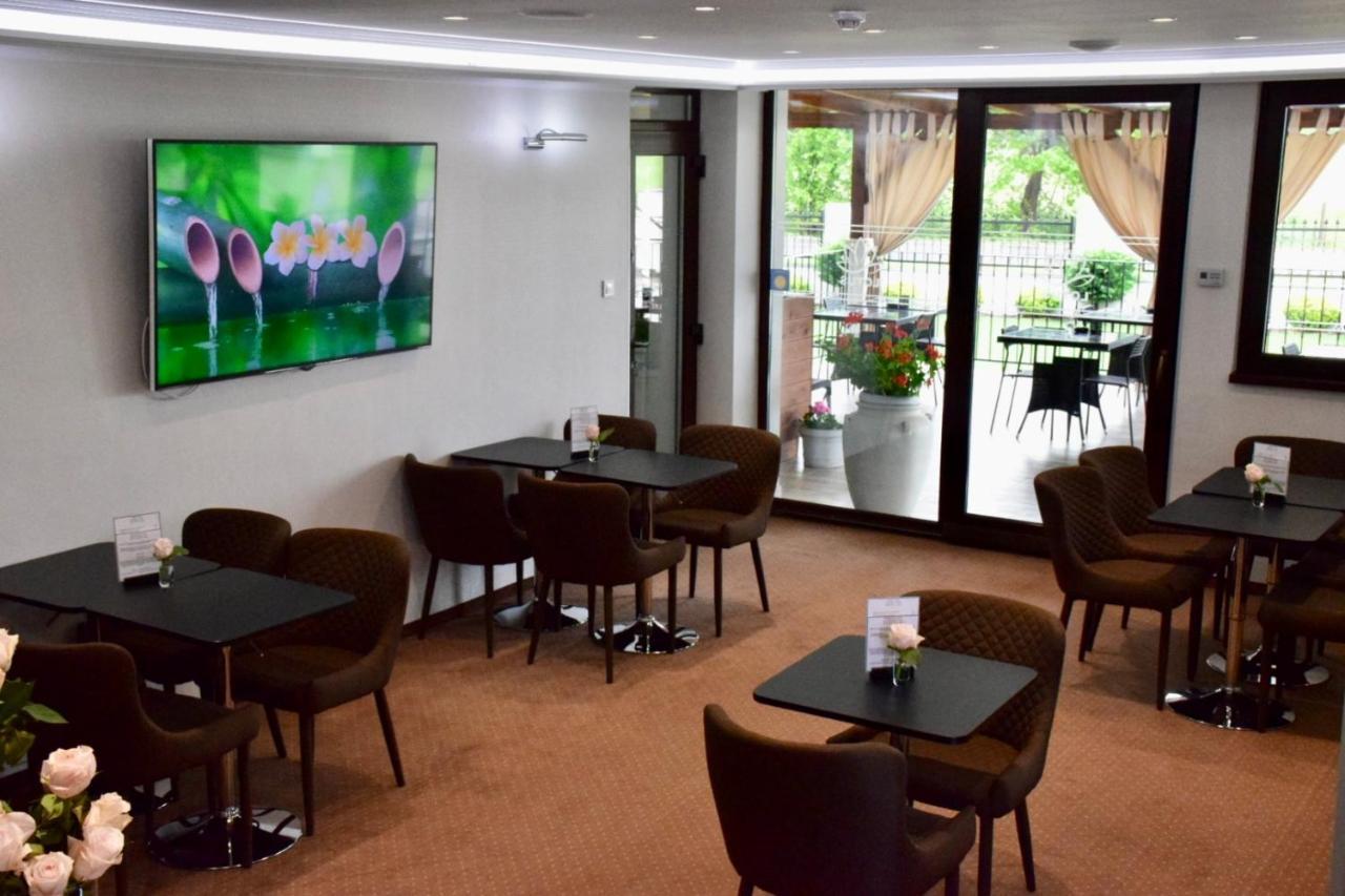 Hotel Lotus Hermina-major Eksteriør billede