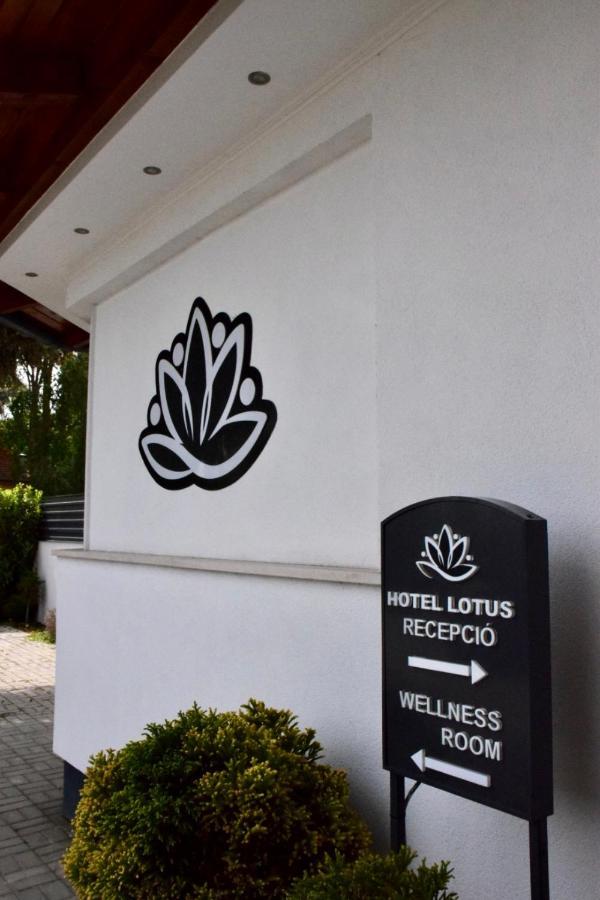 Hotel Lotus Hermina-major Eksteriør billede